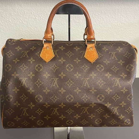 Authentic - Louis Vuitton Monogram Speedy 35 Handbag - firm on price - Picture 2 of 15